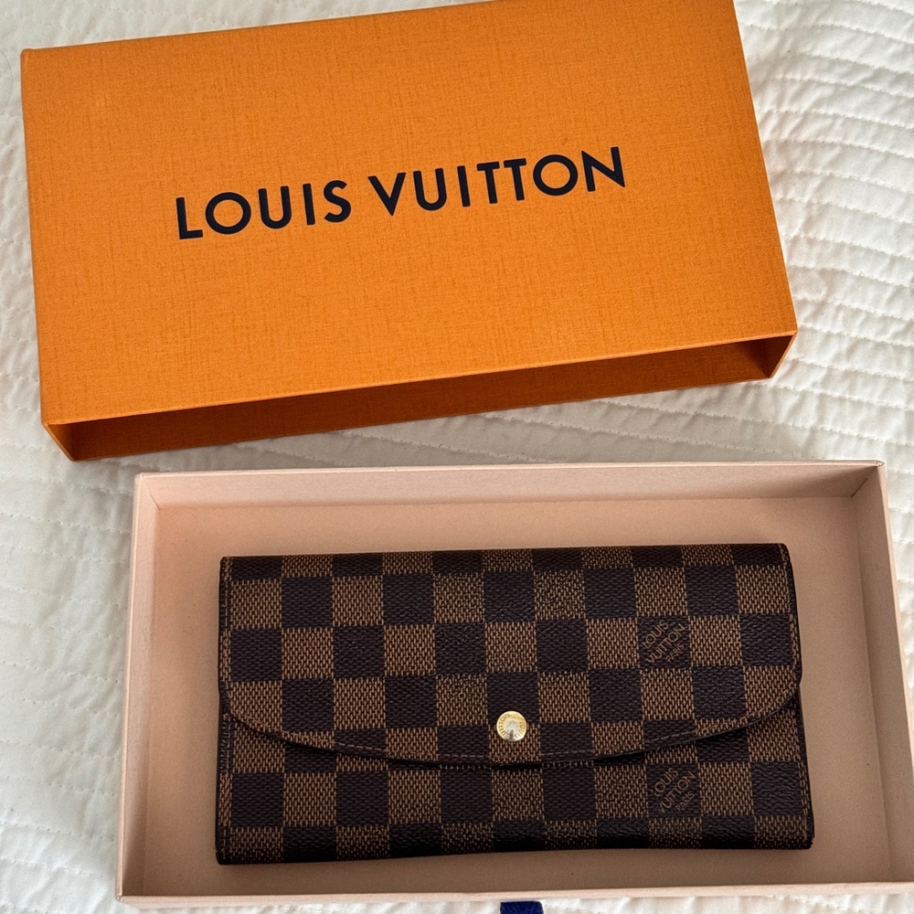 Louis Vuitton Emilie Damier Wallet